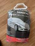 Nowy pokrowiec na samochod XL
