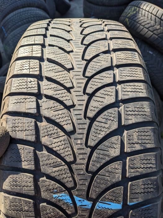 235/60R18 Bridgestone Blizzak Lm-80