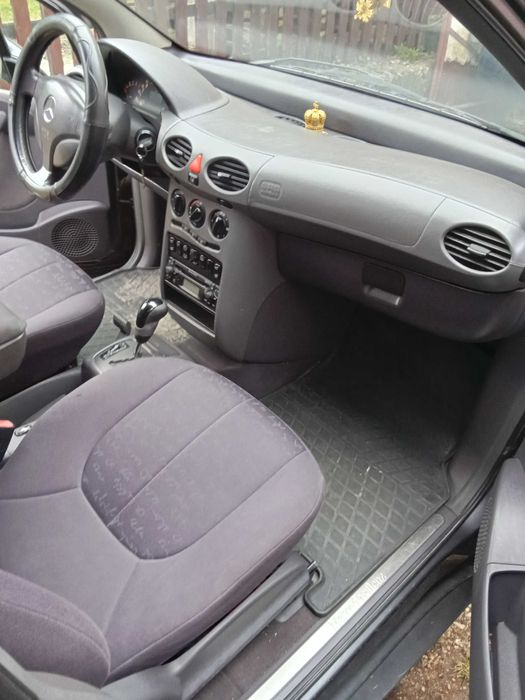 Продаж автомобілів