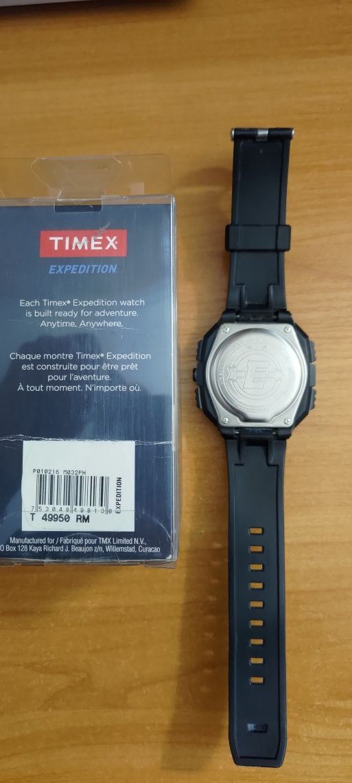 Продам часы Timex Expedition 20 bar