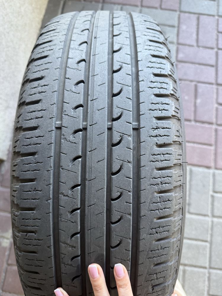 Продам резину Goodyear 225/65r17 б/у