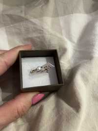 Złoty pierścionek z perła 585