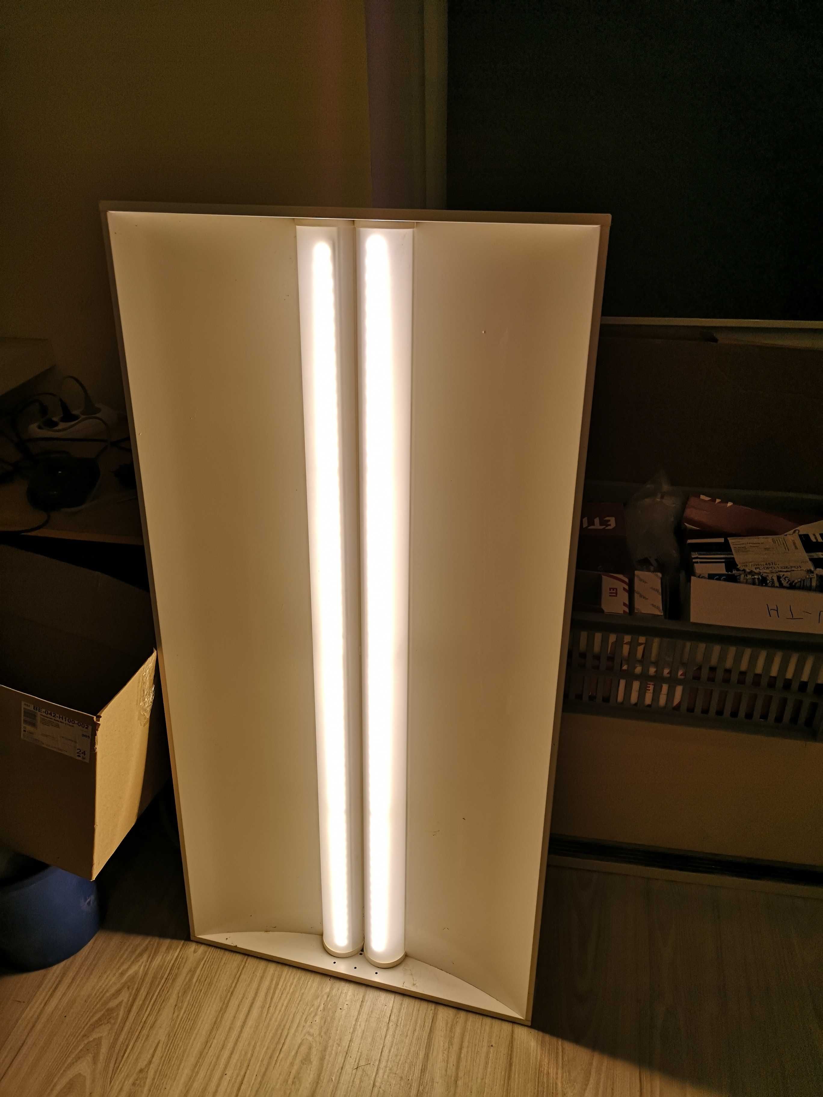 Lampa led warsztatowa