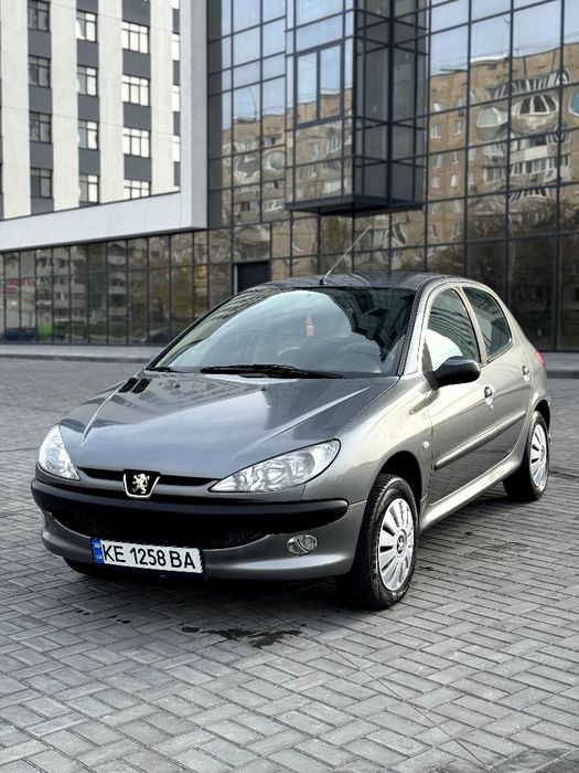 В продаже Peugeot 206+ 2007