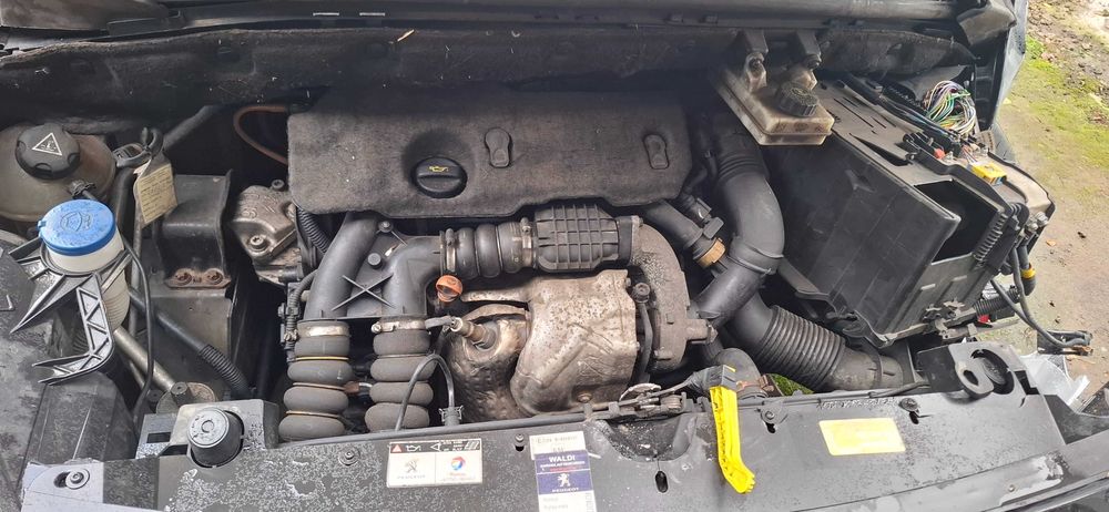 Peugeot partner na części silnik klapa fotele lampy