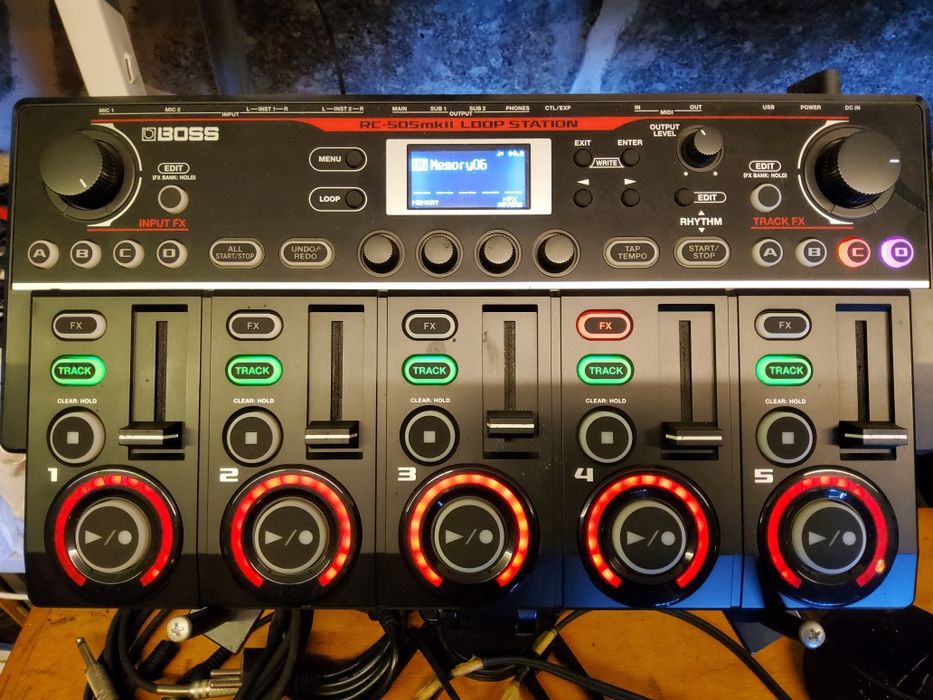 Boss RC-505 Mk2.