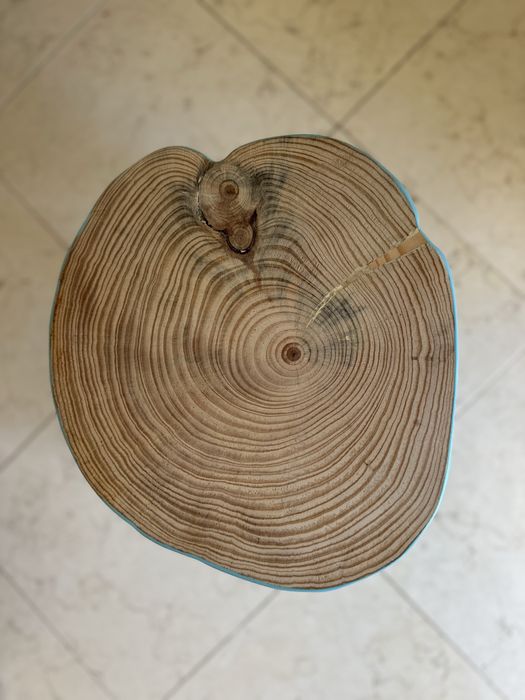 Banco / mesa de cabeceira - quarto criança