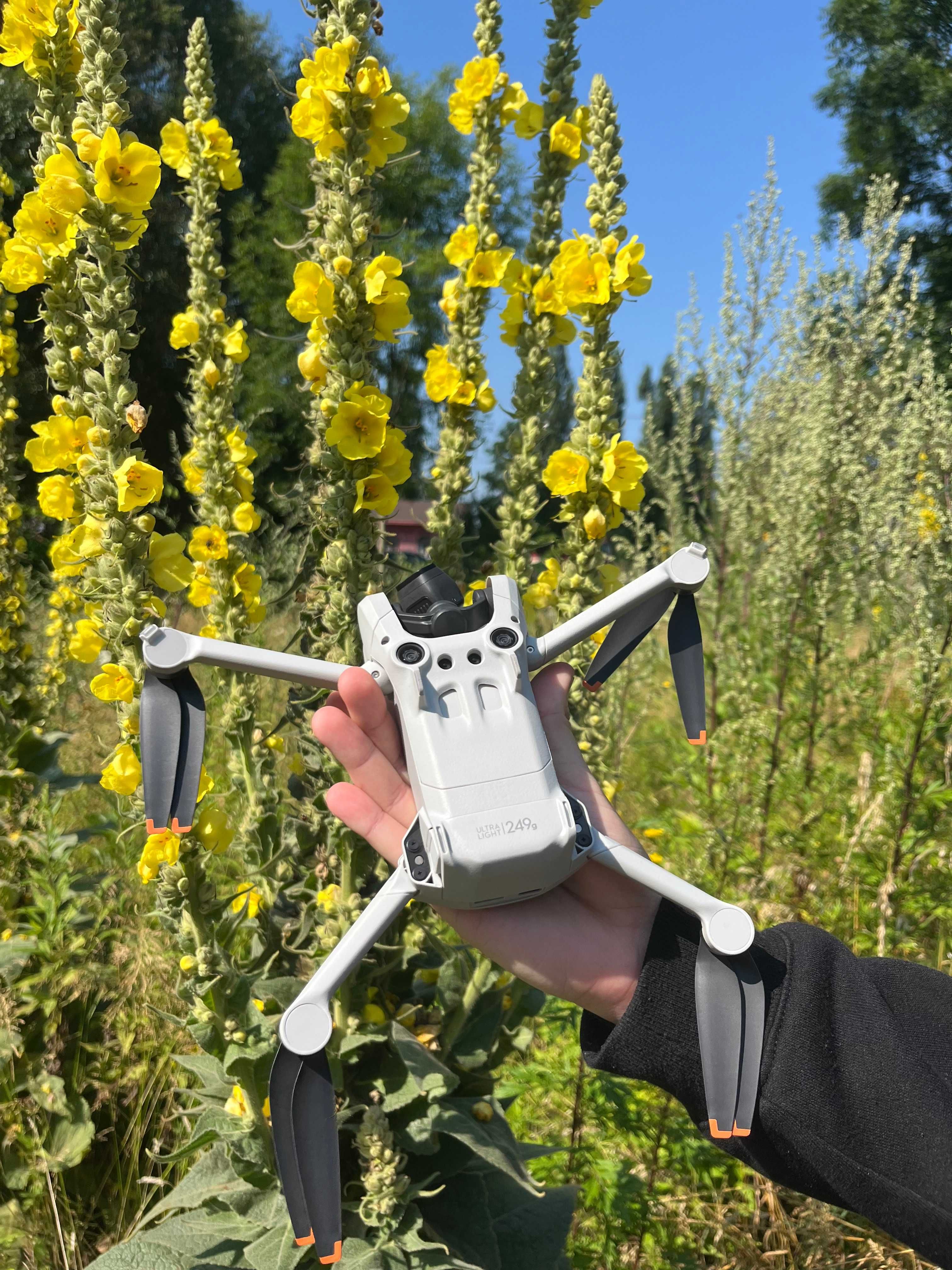 Dron DJI Mini 3 Pro + walizka etui