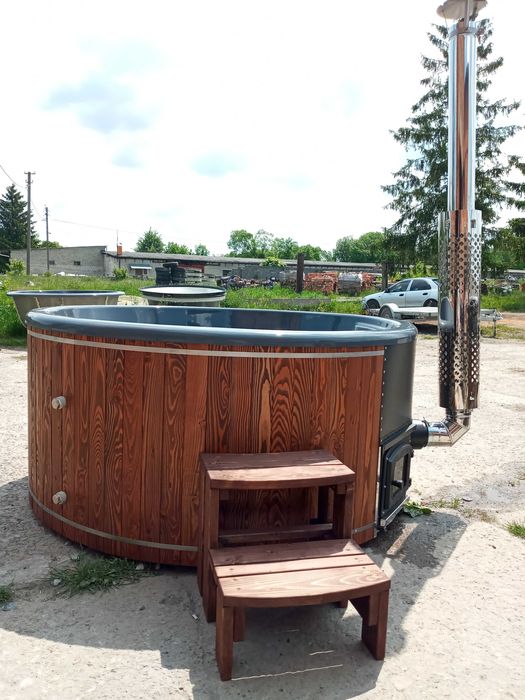 Гарячий чан та холодна купіль. СПА комплекс .