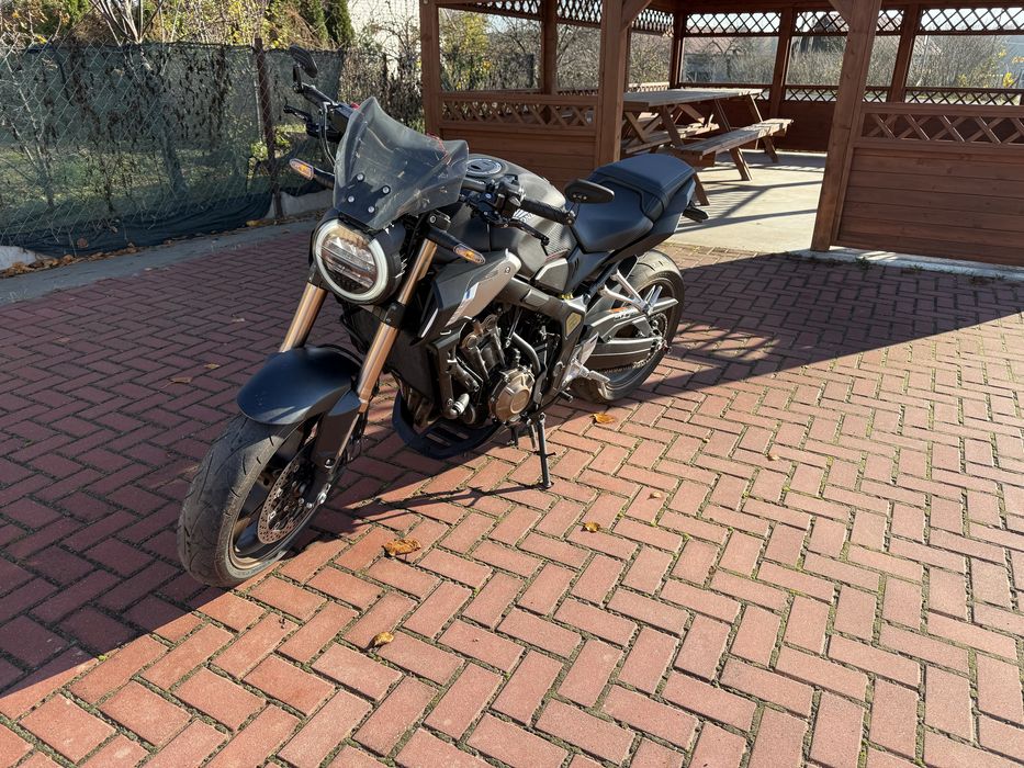 Honda CB650R NEO SPORT CAFE RH08 7730km.
