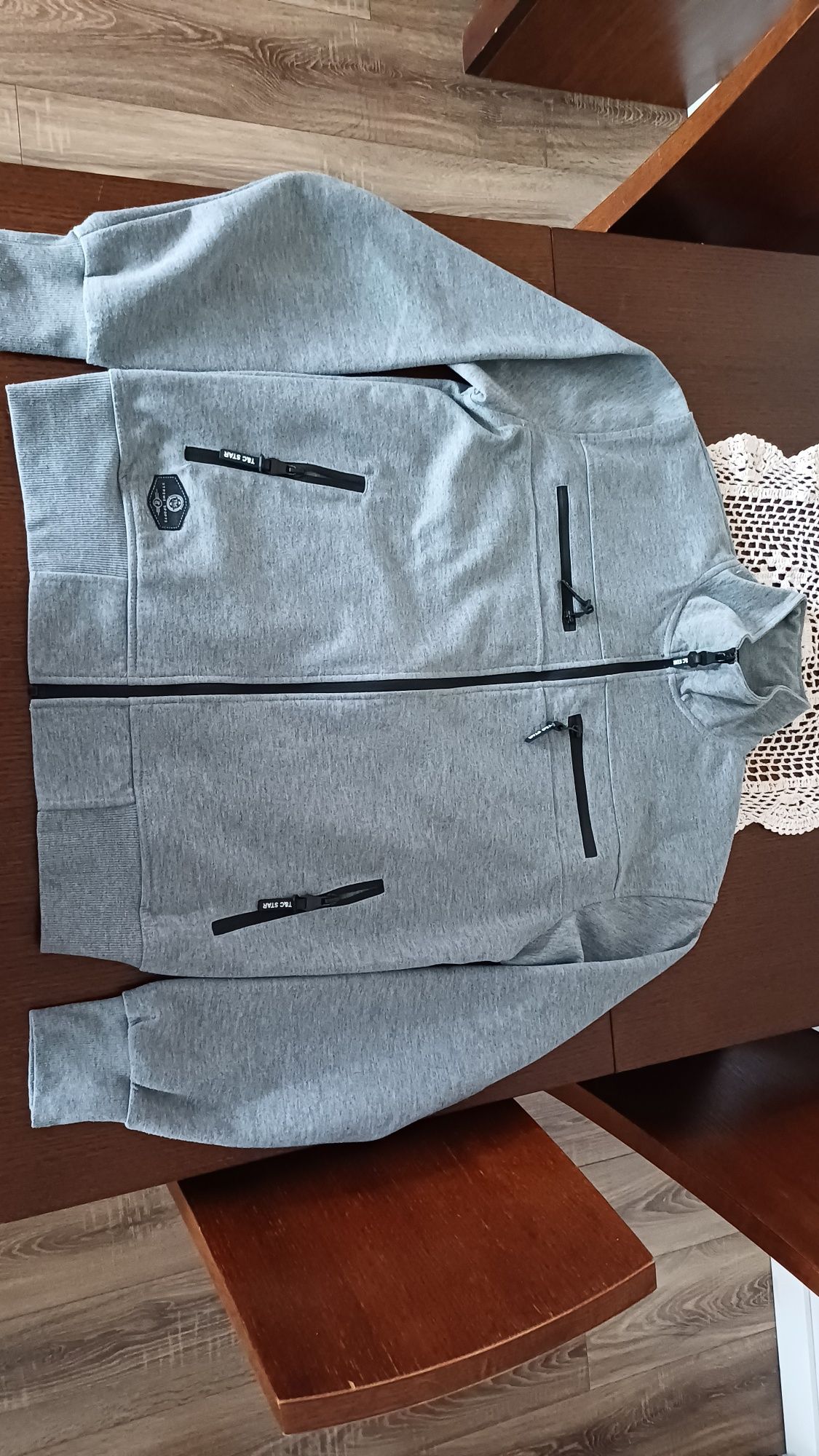 Bluza męska młodzieżowa, rozm z metki XL (bardziej L)