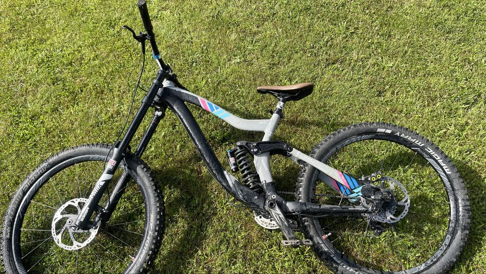 Rower Enduro DH Votec 2019 rockshox boxxer