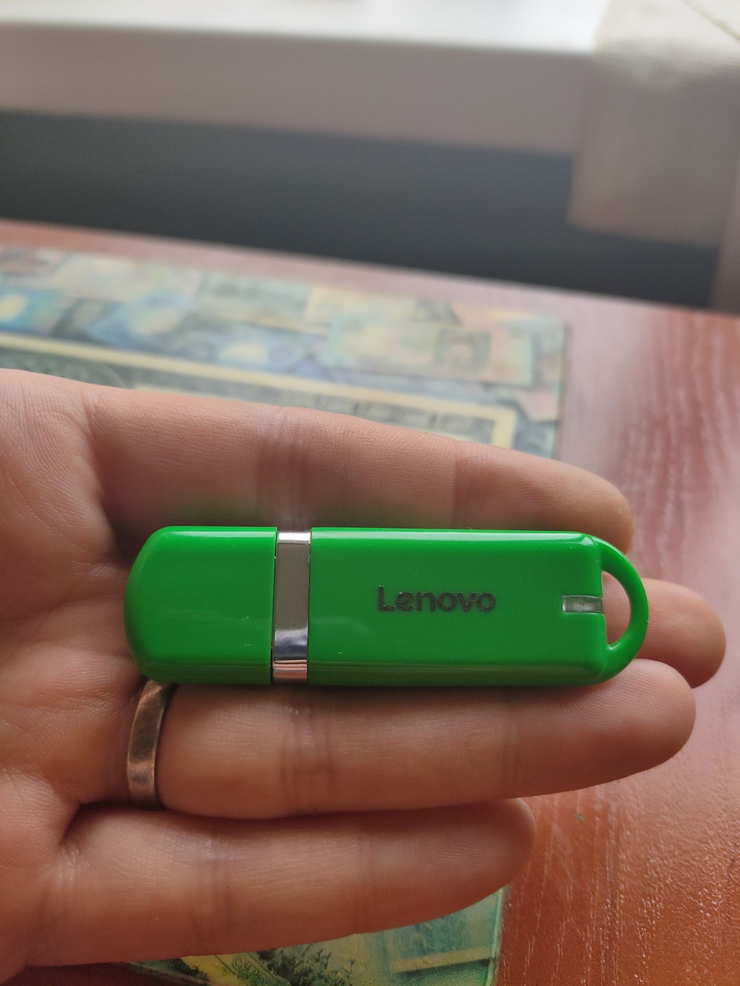 Флешка USB Lenovo, на 2 ТБ, TB.