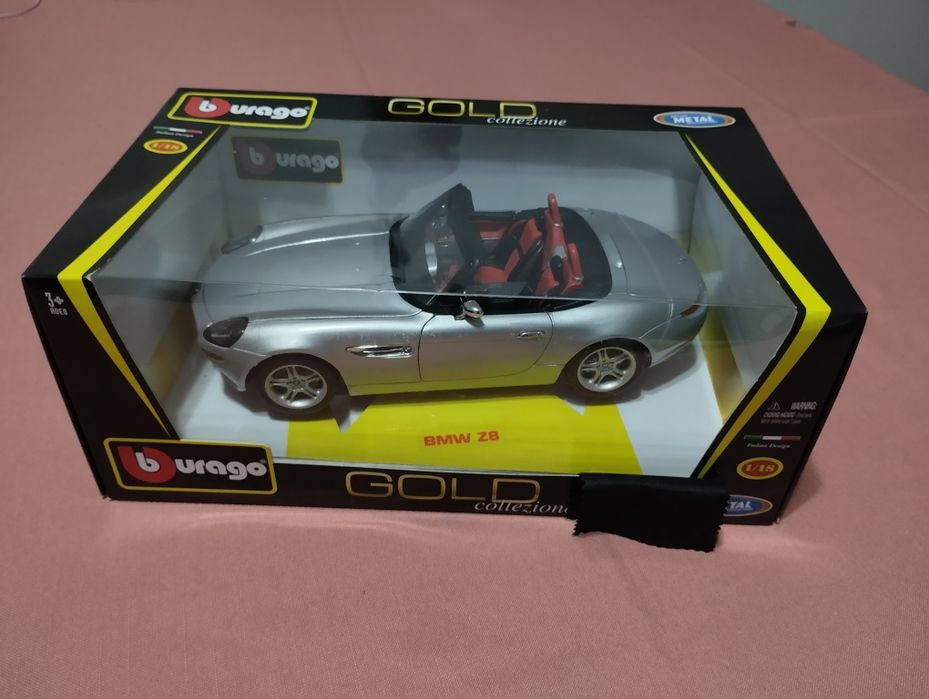 Miniatura BMW Z8 Bburago 1:18