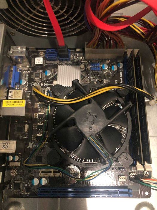 Продам материнку+ процессор+ оперативка