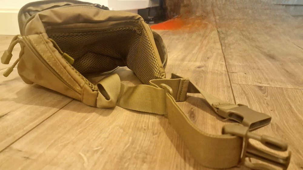 Nerka taktyczna wojskowa