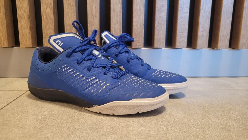Buty sportowe Kipista rozm. 39