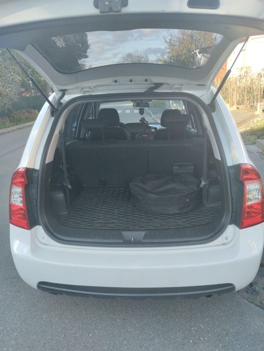 Кіа Каренс  2007