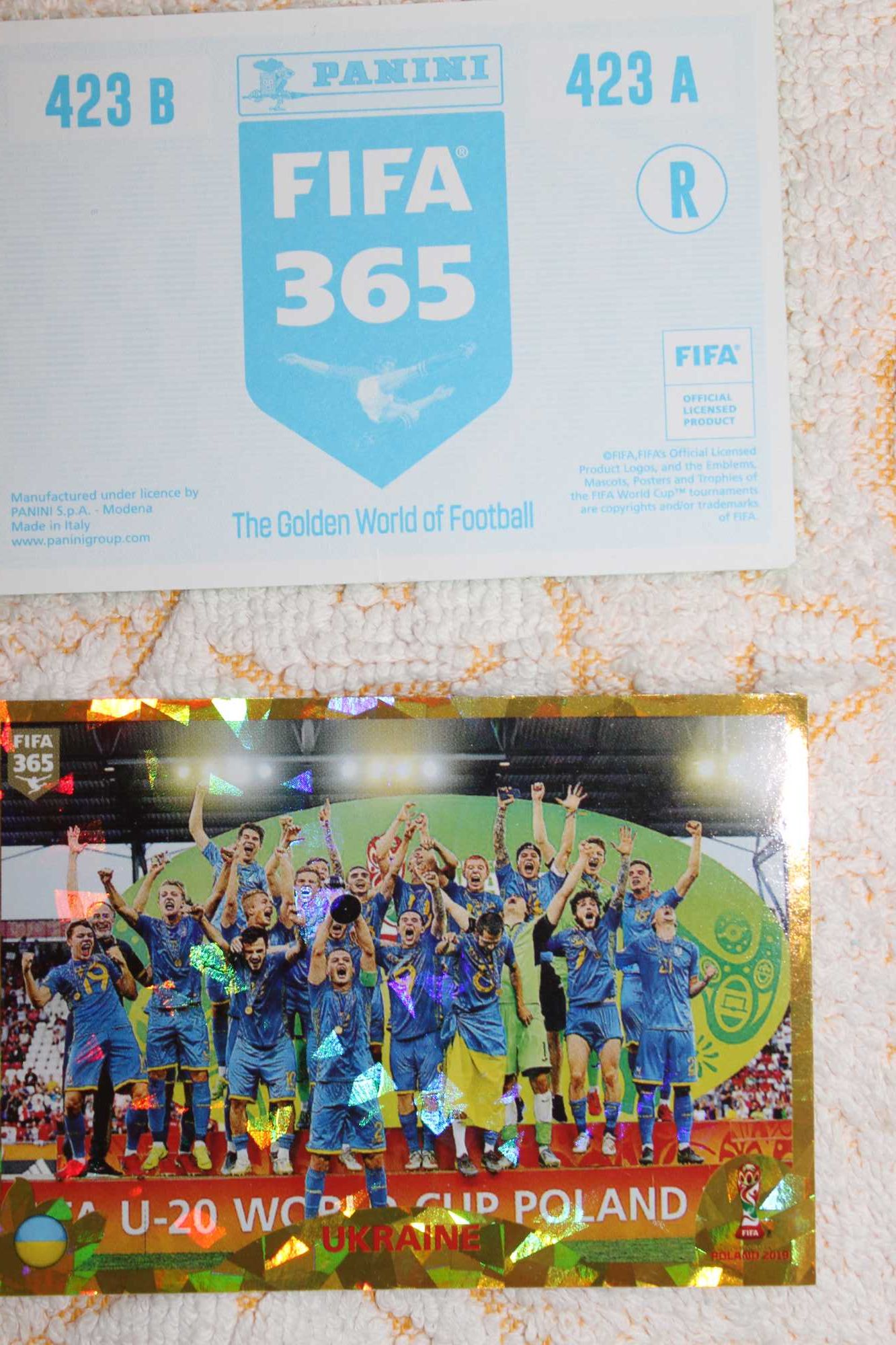 Naklejki z piłkarzami edycji  FIFA 365, The Golden World Football