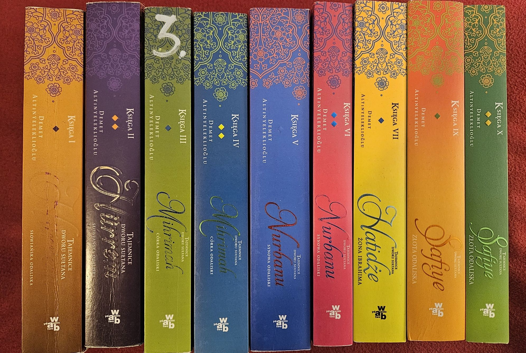 Wspaniałe Stulecie - 9 tomów - Demet Altinyeleklioglu