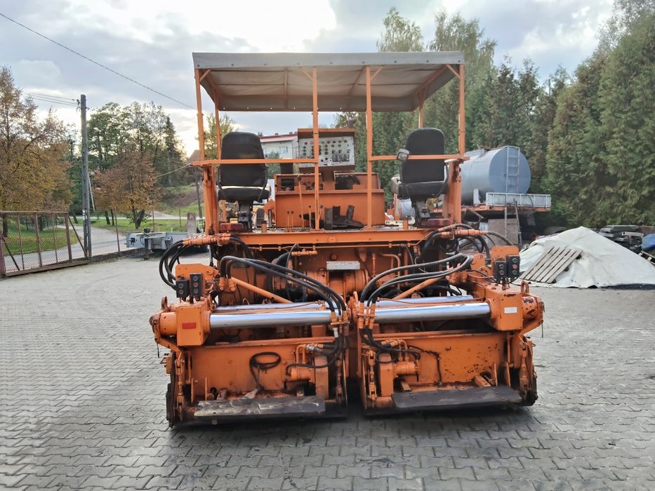 Rozściełacz kołowy do asfaltu