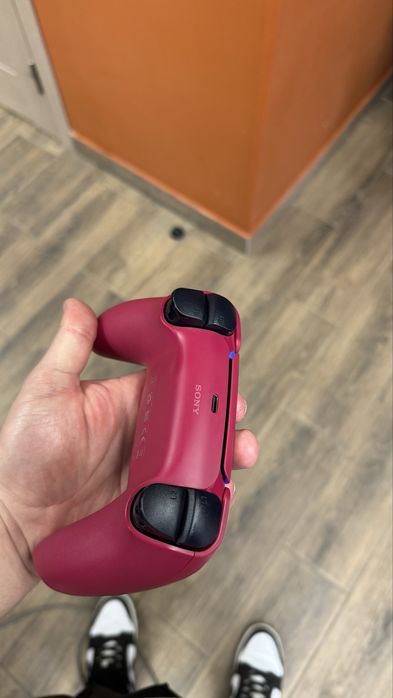 Продам DualSense PS5