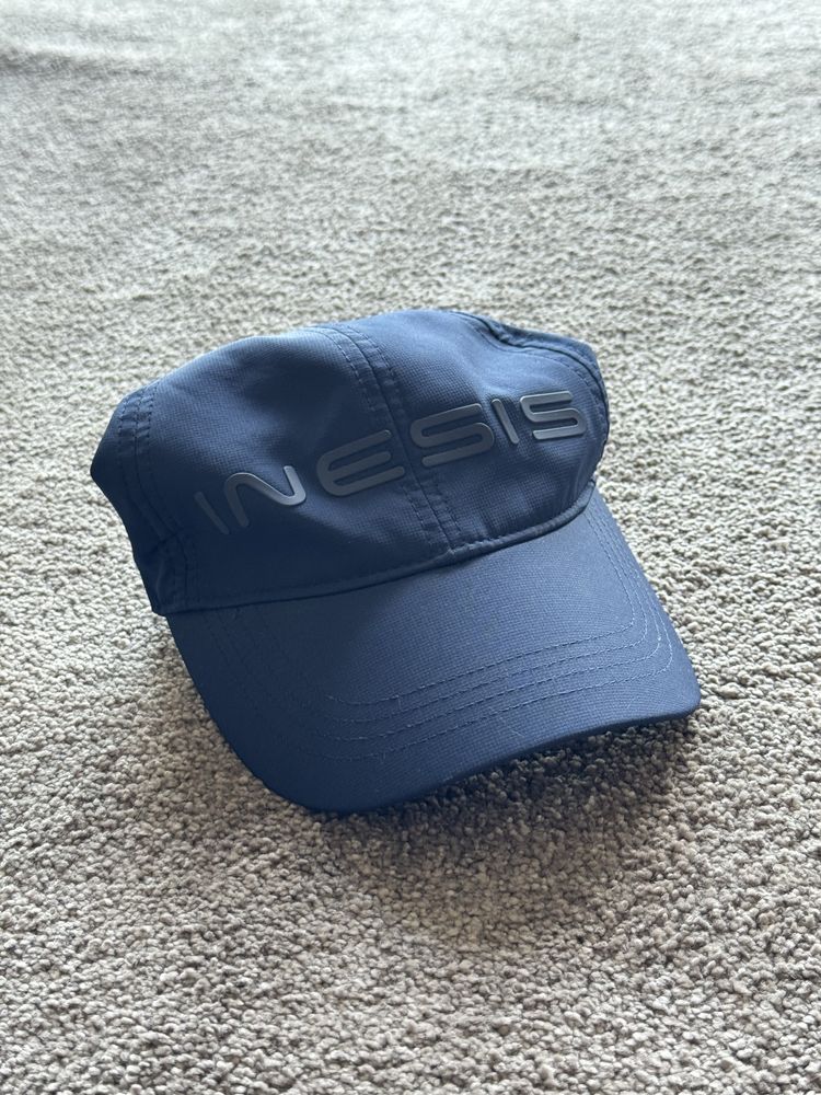 Boné azul escuro para Júnior da Inesis