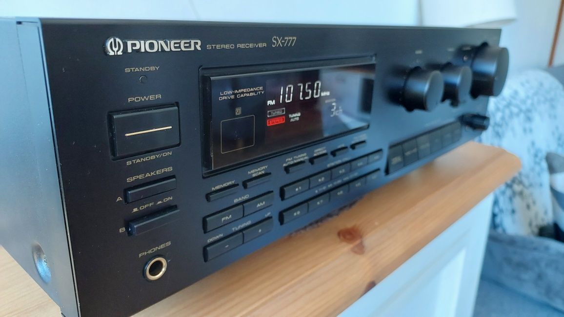 Pioneer amplituner SX-777 + pilot oryginalny