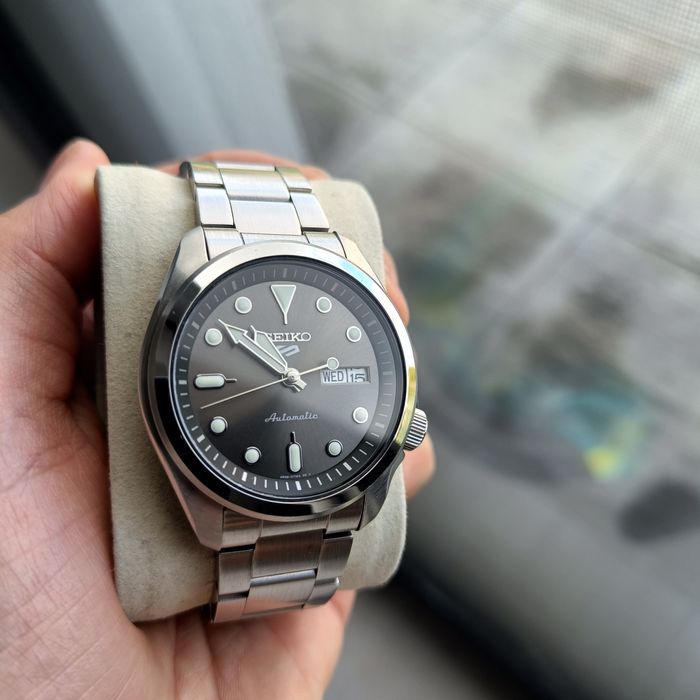 Seiko 5 sports SRPE51K1 automatic