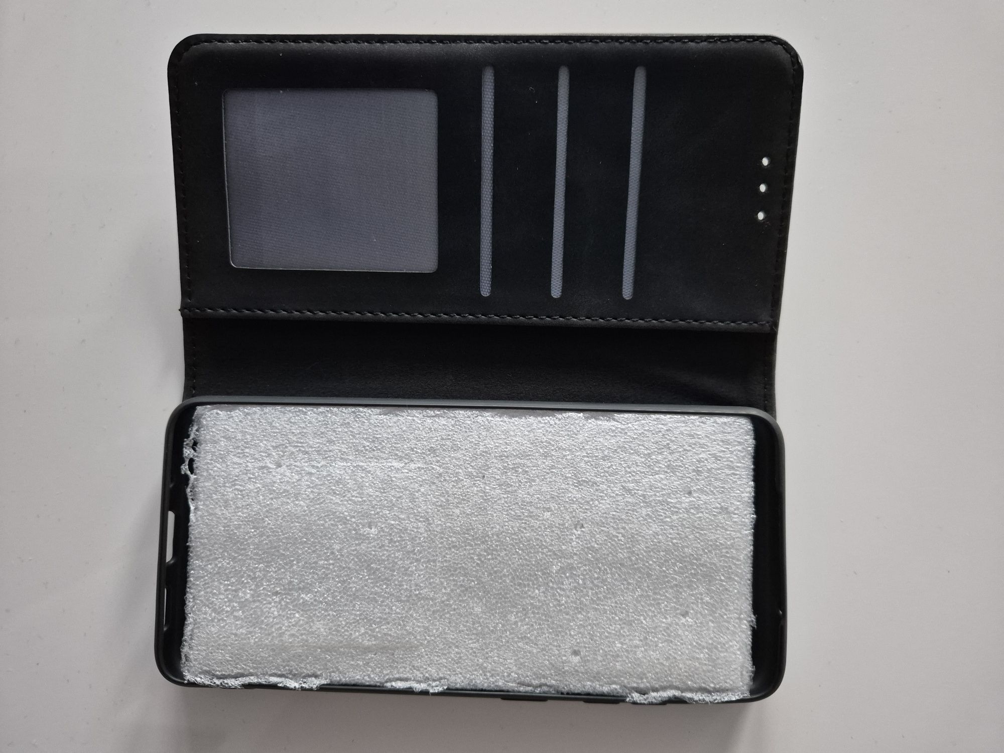 Etui do Samsung S20 w kolorze czarnym
