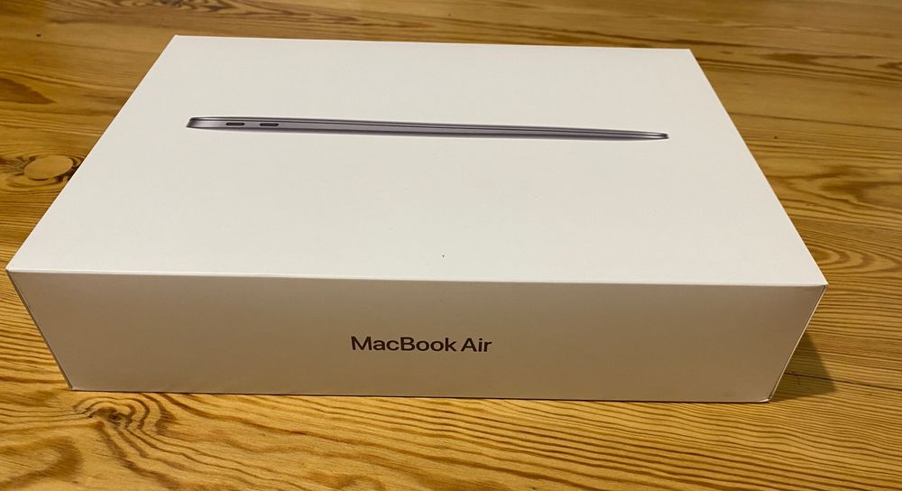 MacBook Air 13-inch 2020 / M1/ 8 GB RAM / 256 GB SSD