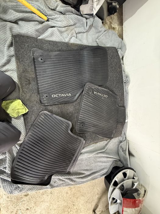 Коврики шкода а7 комплект + коврик в багажник