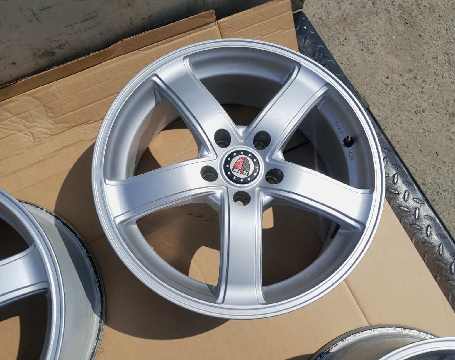 Alufelgi 17 5x112 ET45 Skoda Audi VW Seat Mercedes Golf Touran Octavia