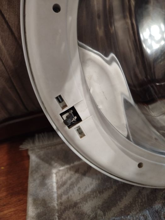 Люк двері до пральної машини indesit iwsd 6105