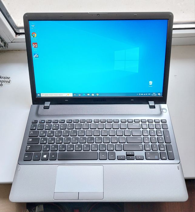 Ноутбук Samsung 15.6/i5 3gen/8gb/ssd/акб 2 години