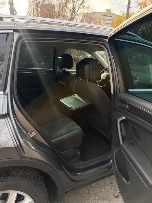 Продаж Volksvagen Tiguan 2.0 TSI AT ( 220 к.с.)  4Motion Торг
