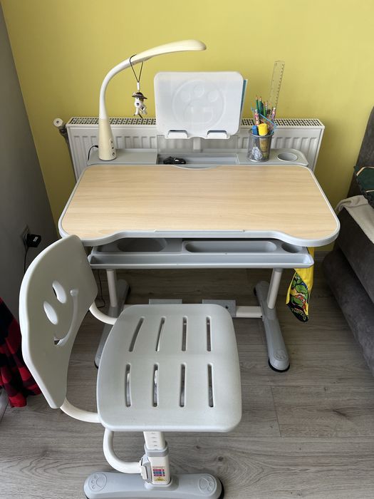 Парта шкільна/ ортопедична