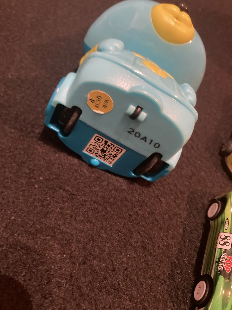 Zabawki samochody dla chłopca + gratis