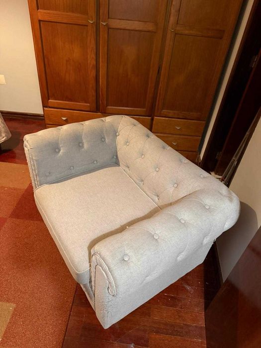 Sofá em ótimo com oferta de cadeirão