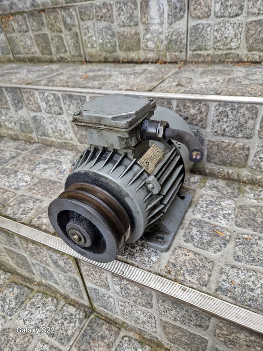 Silnik elektryczny  3 fazowy