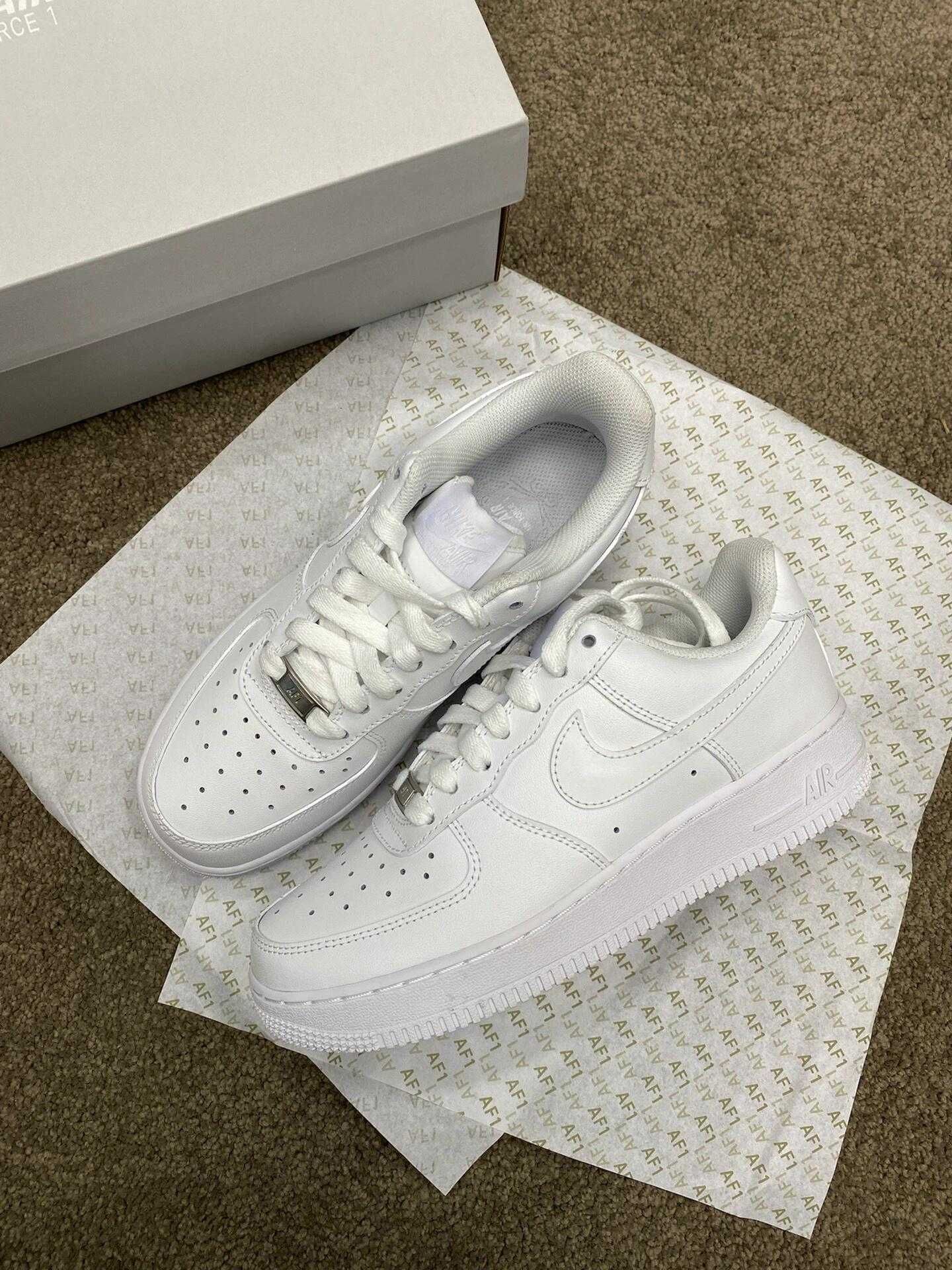 Buty/meskie i damskie_Nike _Air_Force_1_Low / rozmiar.43
