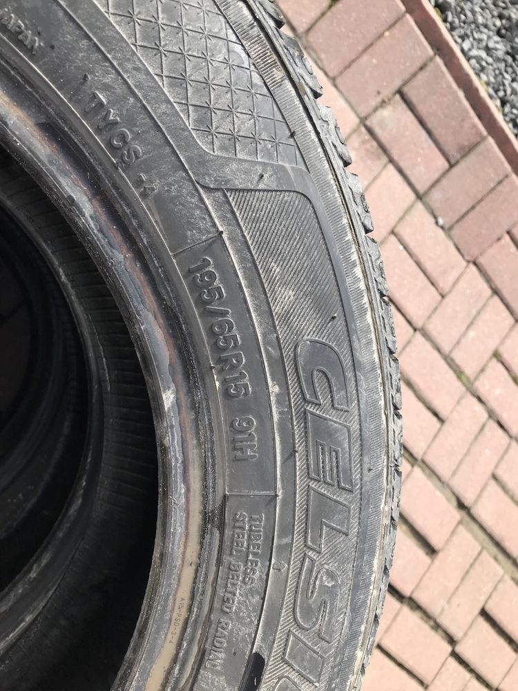 Opony 195/65R15 wielosezonowe TOYO 2021r 7mm