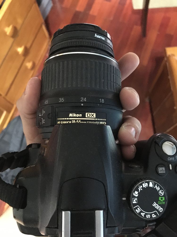 Vendo Nikon D3000