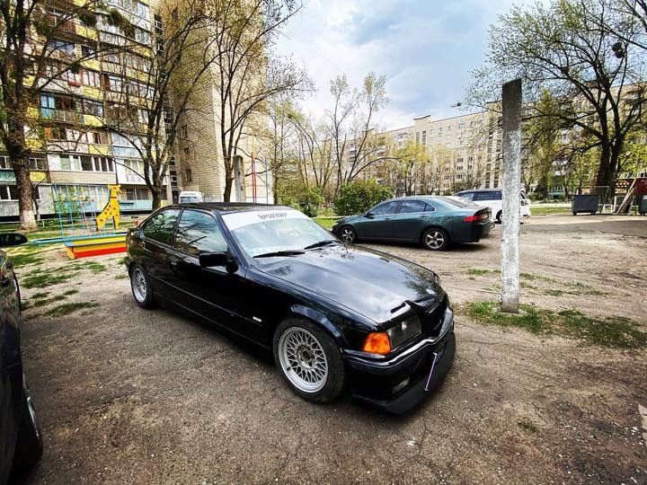 BMW compact e36