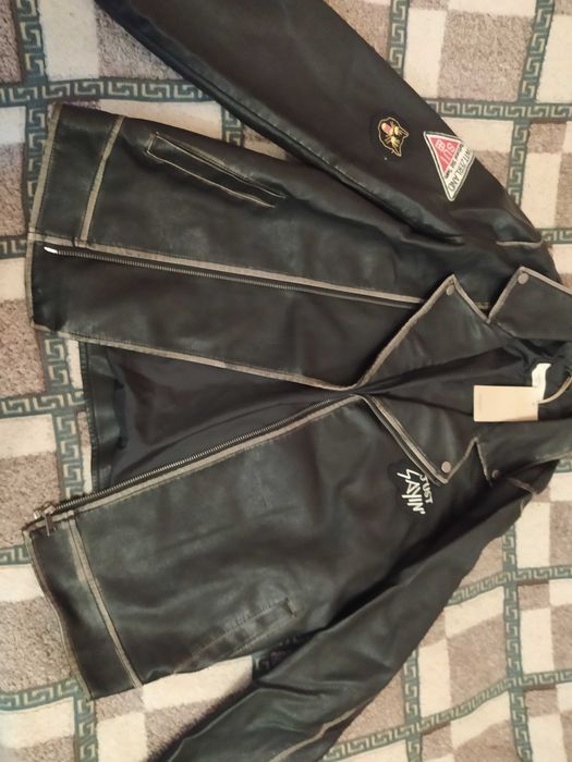 Продам куртку чоловічу нову