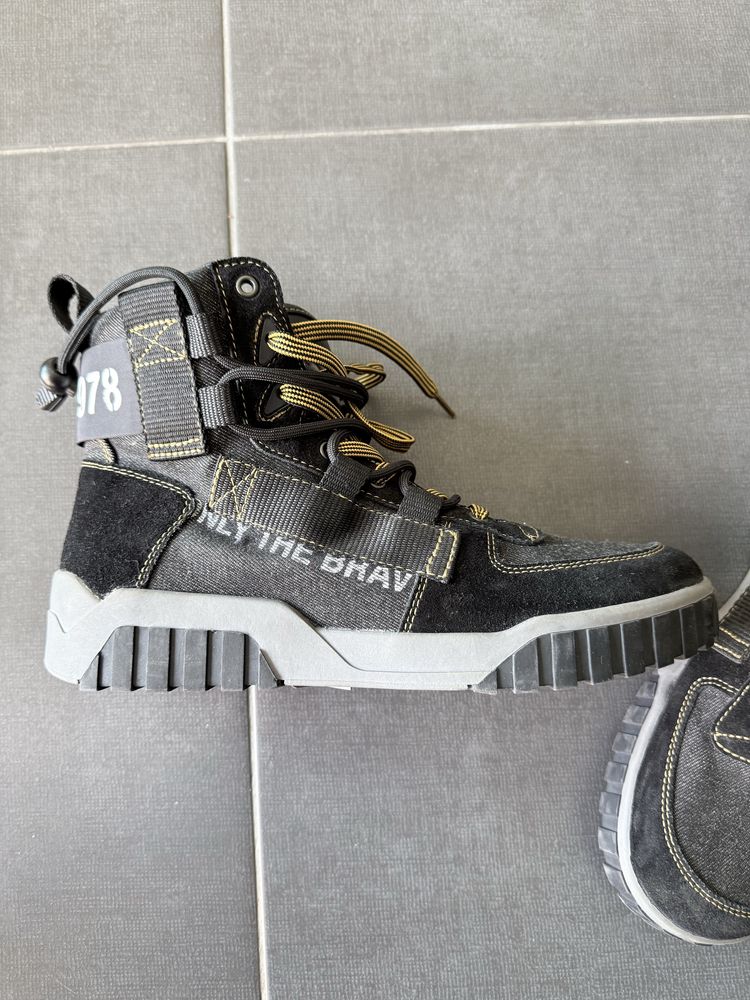 Botas Diesel Originais Novas