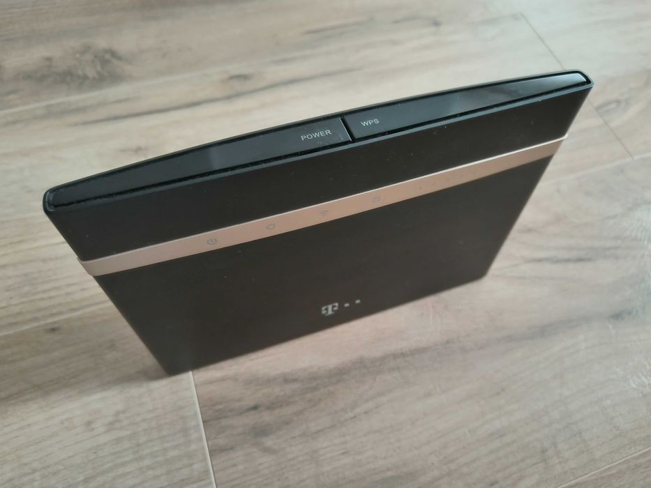 Router Huawei B525 z zasilaczem