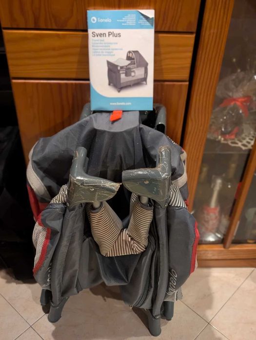 Lionelo Sven Plus - Berço de bebé / Berço de viagem + Móbile Chicco
