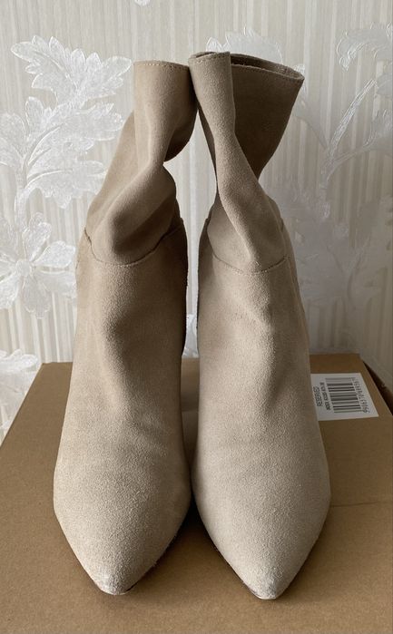 Замшеві ботильйони ZARA Soft