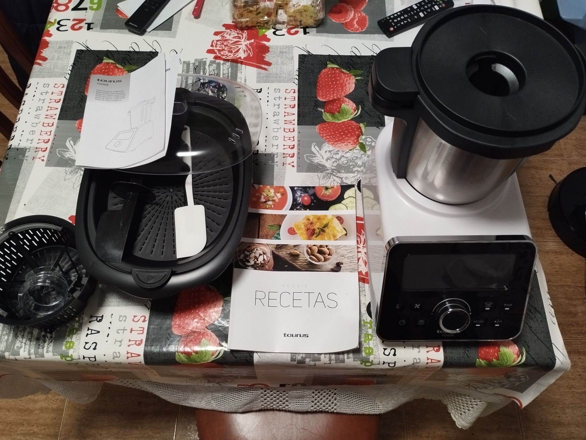 Robô de cozinha multifunções